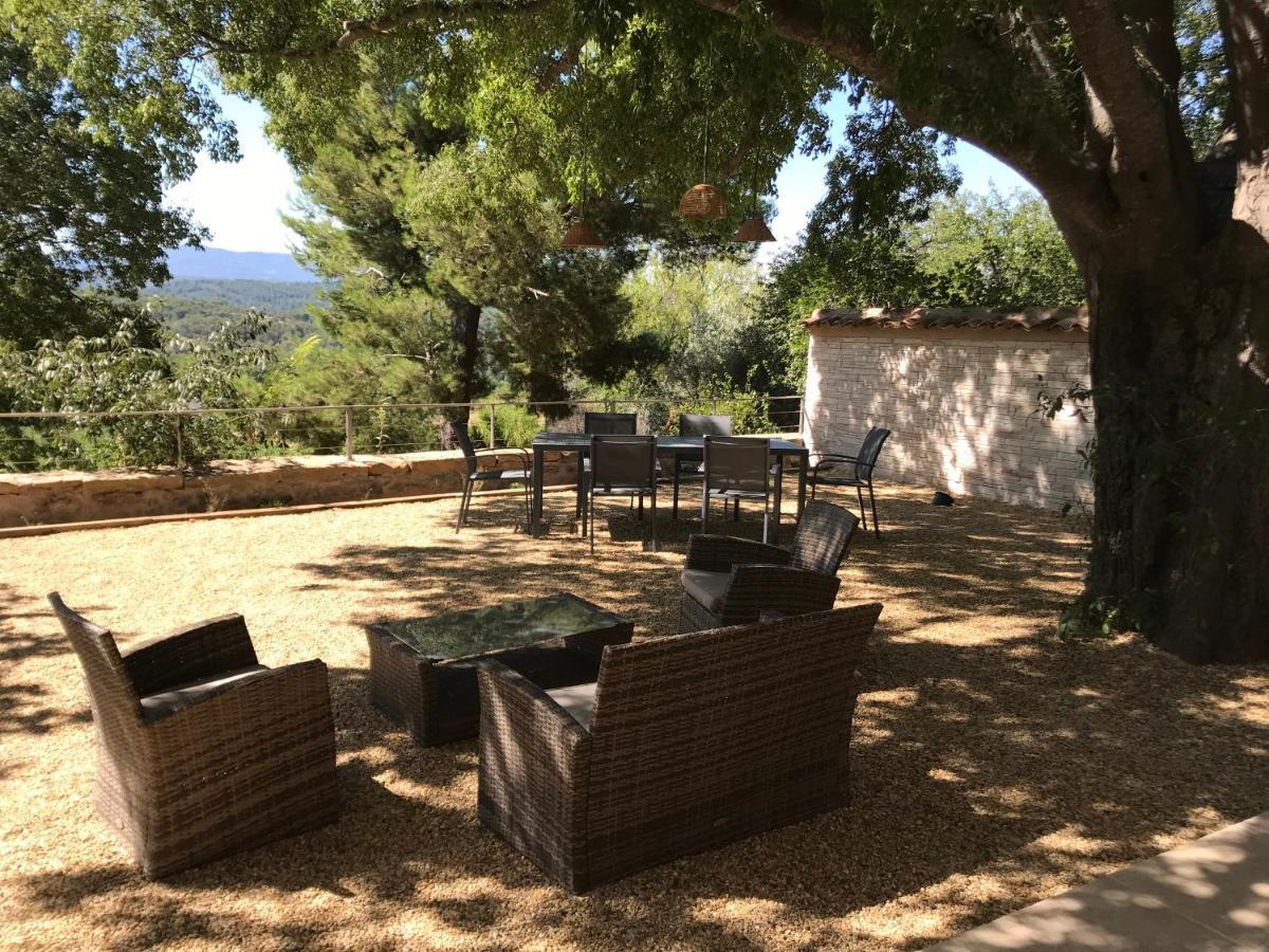 La Bastide - Le Grenache - Le Syrah Au Domaine Chateau Henri Bonnaud Tholonet Exterior foto